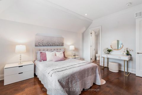 Photo 32 at 26 Madawaska Avenue, Newtonbrook East, Toronto