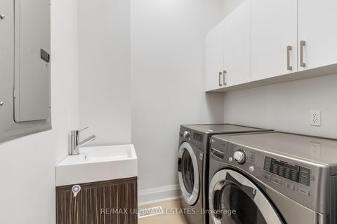 Photo 34 at 26 Madawaska Avenue, Newtonbrook East, Toronto