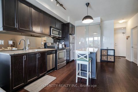 Photo 6 at 525 - 2885 Bayview Avenue, Bayview Village, Toronto