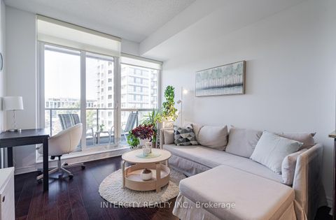 Photo 9 at 525 - 2885 Bayview Avenue, Bayview Village, Toronto