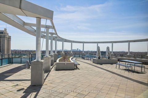 Photo 32 at 525 - 2885 Bayview Avenue, Bayview Village, Toronto