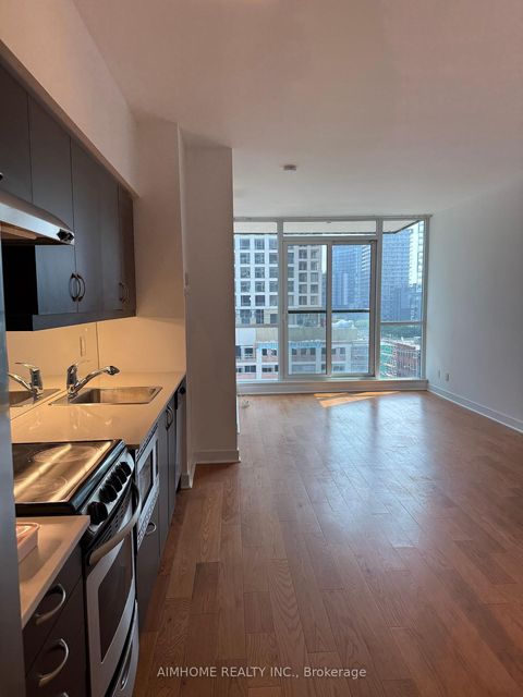 Photo 5 at 921 - 320 Richmond Street E, Moss Park, Toronto