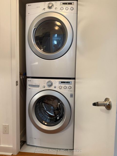 Photo 8 at 921 - 320 Richmond Street E, Moss Park, Toronto