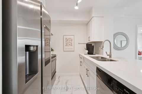 Photo 4 at 411 - 15 Greenview Avenue, Newtonbrook West, Toronto