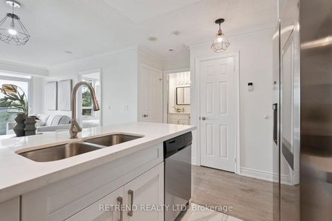 Photo 6 at 411 - 15 Greenview Avenue, Newtonbrook West, Toronto