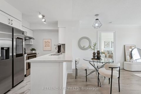 Photo 8 at 411 - 15 Greenview Avenue, Newtonbrook West, Toronto