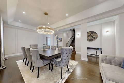 Photo 12 at 37 Cedarpoint Court, Patterson, Vaughan