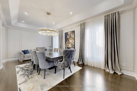 Photo 13 at 37 Cedarpoint Court, Patterson, Vaughan