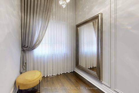 Photo 15 at 37 Cedarpoint Court, Patterson, Vaughan