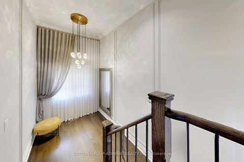 Photo 16 at 37 Cedarpoint Court, Patterson, Vaughan