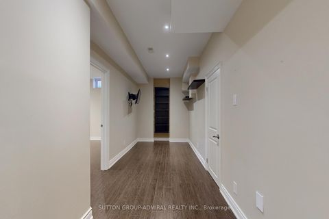 Photo 32 at 37 Cedarpoint Court, Patterson, Vaughan