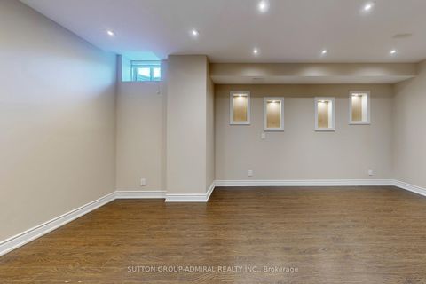 Photo 36 at 37 Cedarpoint Court, Patterson, Vaughan