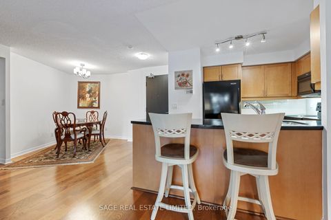 Photo 7 at 318 - 205 The Donway West Road, Don Mills, Toronto