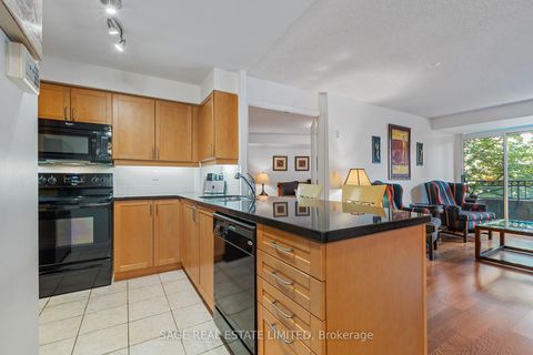 Photo 11 at 318 - 205 The Donway West Road, Don Mills, Toronto