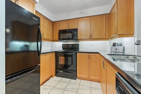 Photo 13 at 318 - 205 The Donway West Road, Don Mills, Toronto