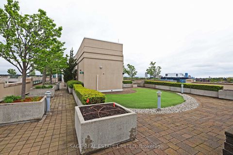 Photo 33 at 318 - 205 The Donway West Road, Don Mills, Toronto