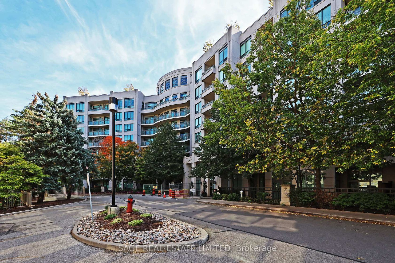 318 - 205 The Donway West Road, Don Mills, Toronto 