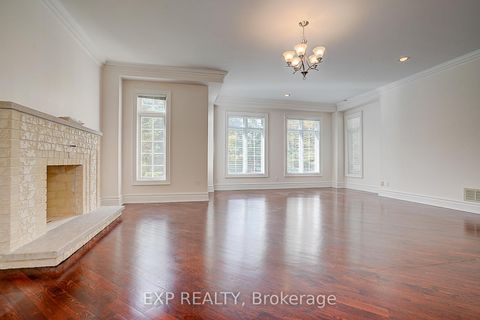 Photo 6 at 77 Silver Fox Place, Rural Vaughan, Vaughan