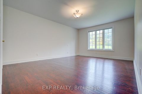 Photo 8 at 77 Silver Fox Place, Rural Vaughan, Vaughan