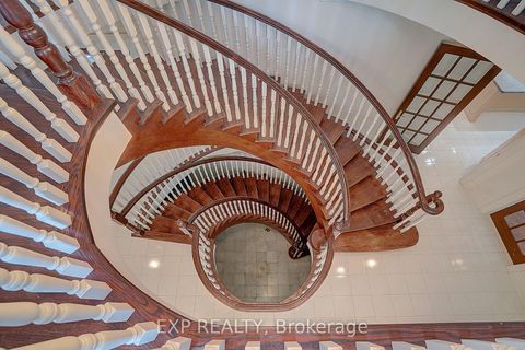 Photo 16 at 77 Silver Fox Place, Rural Vaughan, Vaughan
