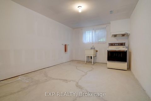 Photo 36 at 77 Silver Fox Place, Rural Vaughan, Vaughan