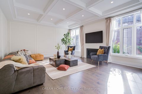 Photo 12 at 140 Lady Jessica Drive, Patterson, Vaughan