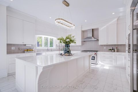 Photo 19 at 140 Lady Jessica Drive, Patterson, Vaughan