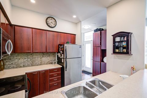 Photo 13 at Th112 - 36 Lee Centre Drive, Woburn, Toronto
