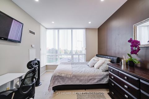 Photo 27 at Th112 - 36 Lee Centre Drive, Woburn, Toronto