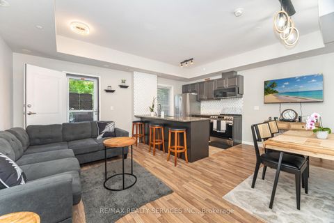 Photo 1 at 106 - 9589 Keele Street, Maple, Vaughan
