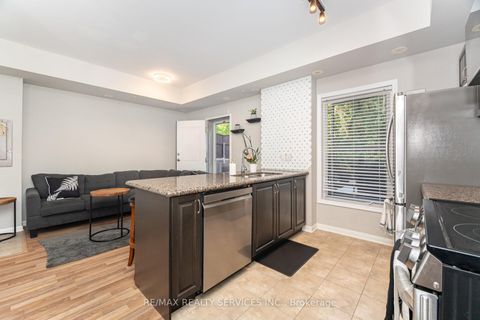 Photo 19 at 106 - 9589 Keele Street, Maple, Vaughan