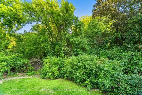 Photo 38 at 106 - 9589 Keele Street, Maple, Vaughan