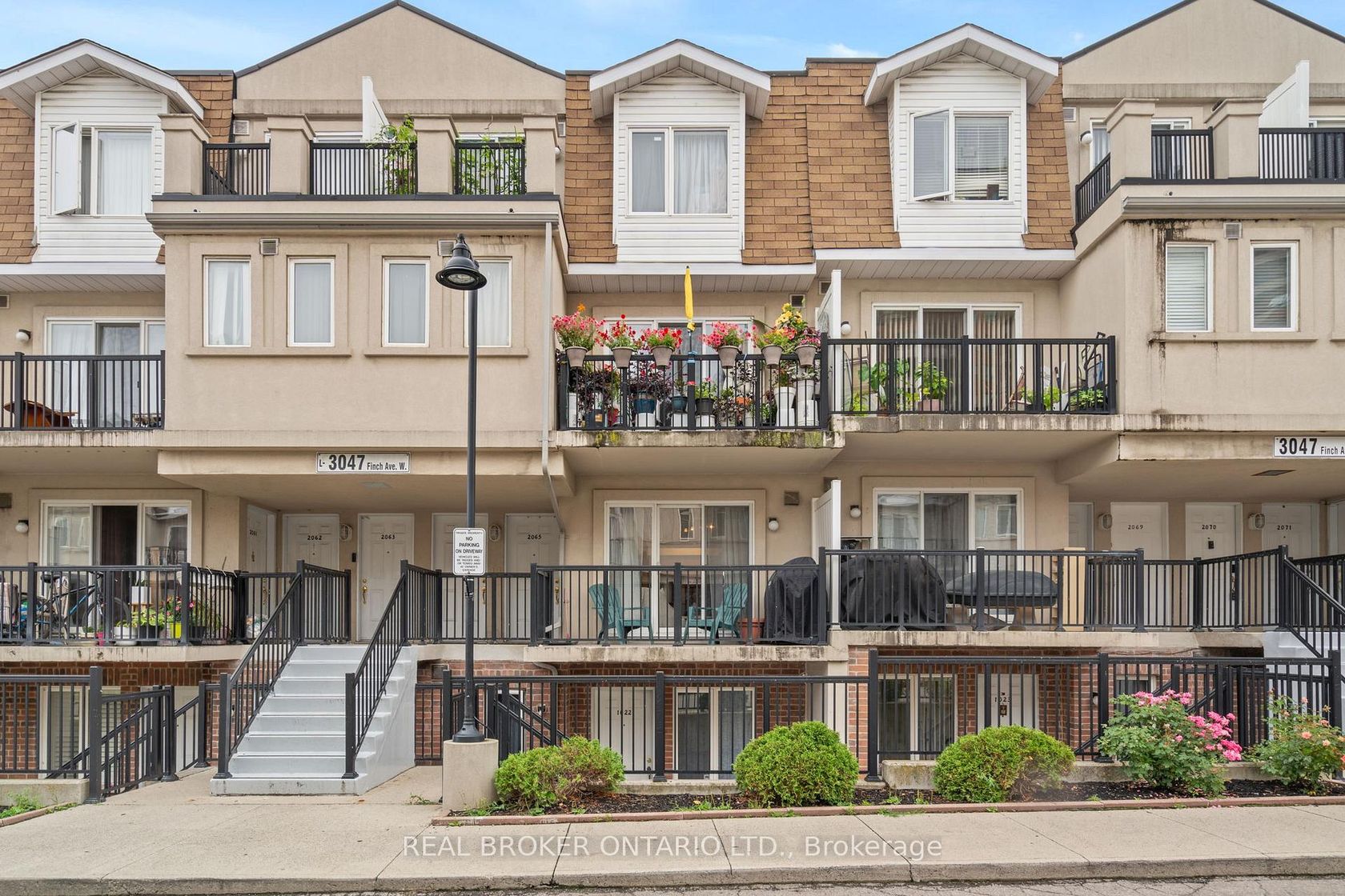 2066 - 3047 Finch Avenue W, Humbermede, Toronto 