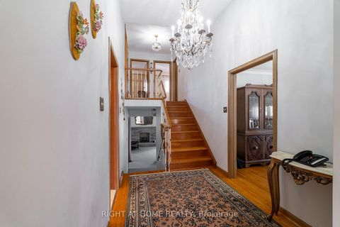 Photo 5 at 1012 Castlefield Avenue, Belgravia, Toronto