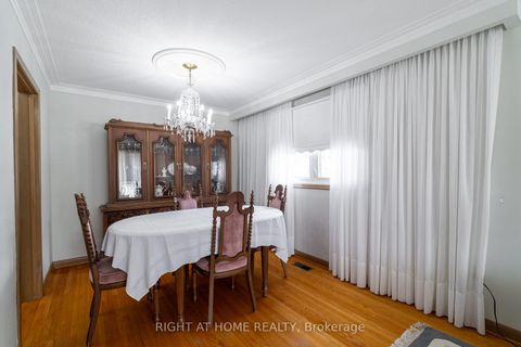 Photo 8 at 1012 Castlefield Avenue, Belgravia, Toronto