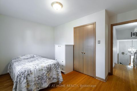 Photo 17 at 1012 Castlefield Avenue, Belgravia, Toronto