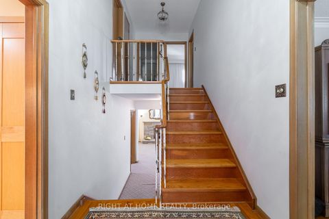 Photo 19 at 1012 Castlefield Avenue, Belgravia, Toronto