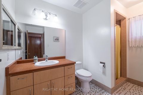 Photo 27 at 1012 Castlefield Avenue, Belgravia, Toronto