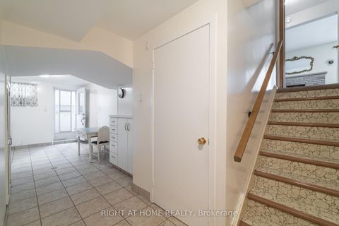 Photo 28 at 1012 Castlefield Avenue, Belgravia, Toronto