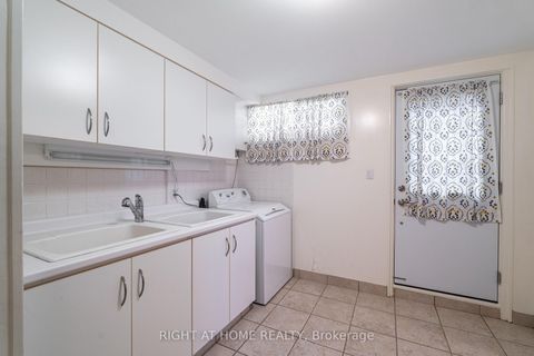 Photo 29 at 1012 Castlefield Avenue, Belgravia, Toronto
