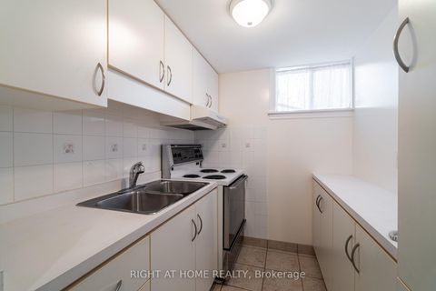 Photo 30 at 1012 Castlefield Avenue, Belgravia, Toronto