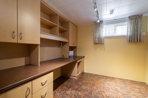 Photo 32 at 1012 Castlefield Avenue, Belgravia, Toronto