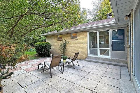 Photo 42 at 17 Brenham Crescent, Newtonbrook East, Toronto