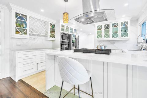 Photo 4 at 88 Olsen Drive, Donalda, Toronto