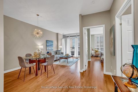 Photo 12 at 403 - 980 Yonge Street, Annex, Toronto