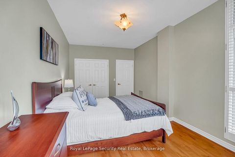 Photo 25 at 403 - 980 Yonge Street, Annex, Toronto