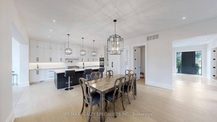 Photo 8 at 212 Southview Road, WO West, Oakville