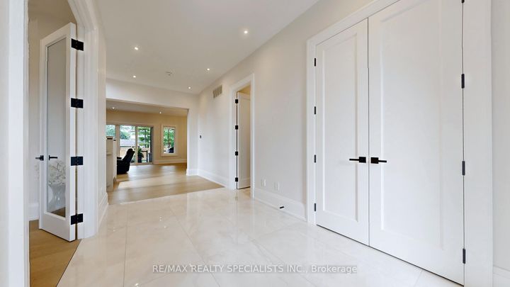 Photo 20 at 212 Southview Road, WO West, Oakville