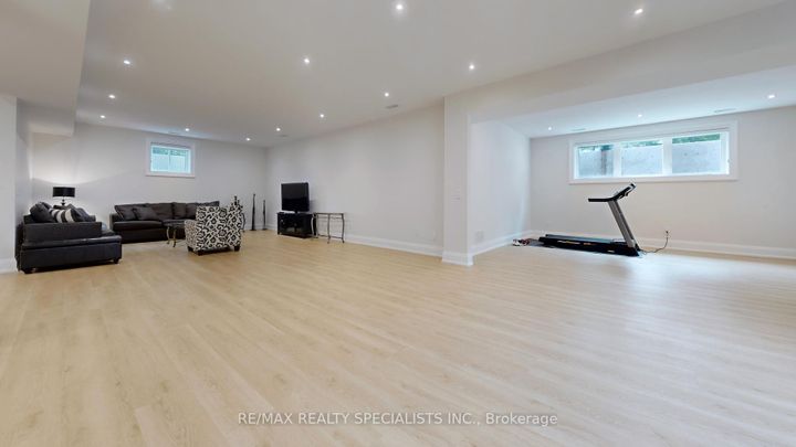 Photo 32 at 212 Southview Road, WO West, Oakville