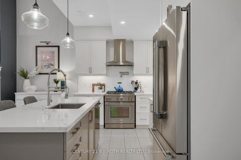 Photo 11 at 99 FRANKLIN Trail, Holly, Barrie